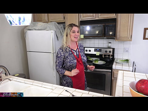 ❤️ Stepmom milking him in the kitchen before his date. ❌ Russian porn at en-gb.high-pass.ru